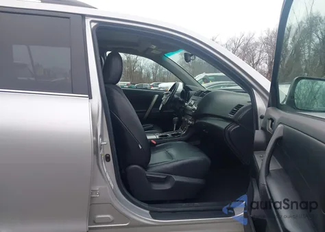 2011 Toyota Highlander Se V6 from USA, damaged, VIN 5TDBK3EH3BS071583